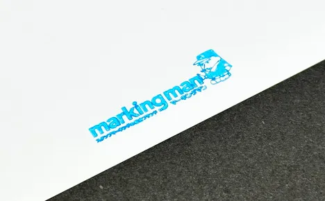 エコビュートインク#928青によるコート紙への印字見本